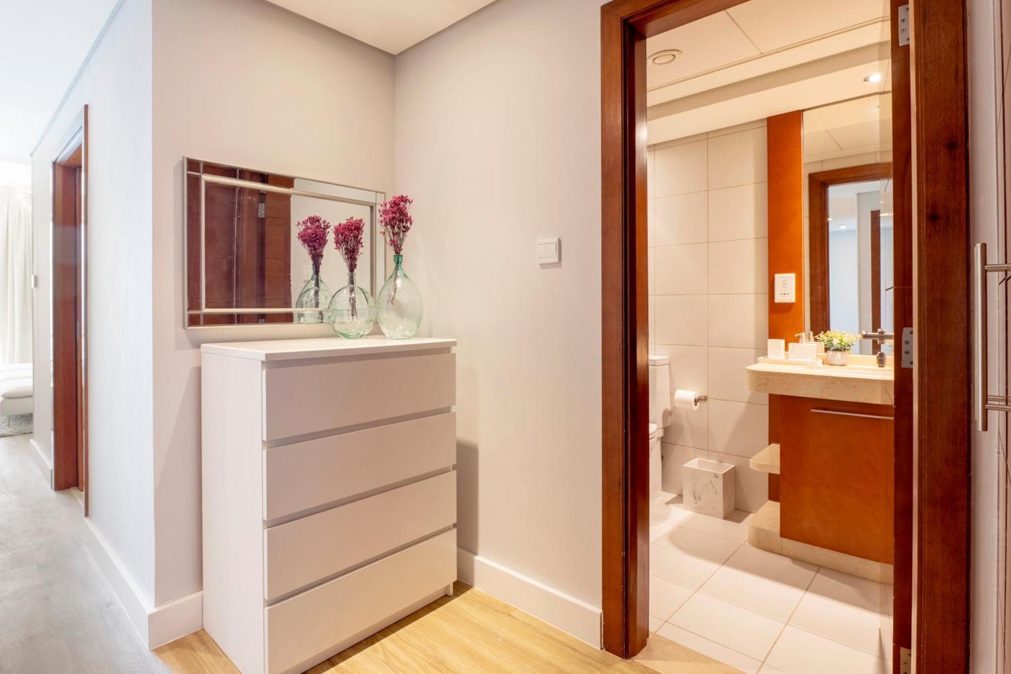 Appartamento Luxury Downtown 2br - 5 Min To Fountain - Full Burj Khalifa View Dubai